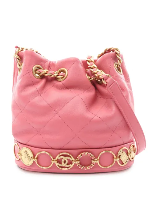 CHANEL Pre-Owned 2021-2026 CC Quilted Lambskin Drawstring bucket bag Pink BCD8R285OA6ABC3X
