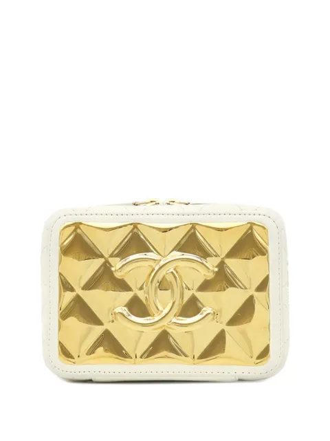 CHANEL Pre-Owned 2021 Mini CC Quilted Lambskin and Golden Plate Vanity crossbody bag Gold 02RENUT2ETU82PVP