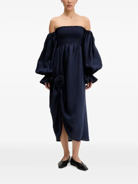 Sleeper off-shoulder smocked midi dress Blue ATDR01P004R