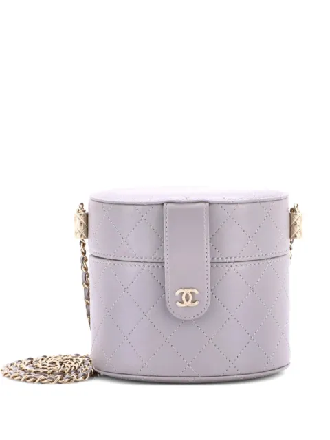 CHANEL Pre-Owned CC Allure Vanity Case with Chain Quilted Lambskin Small crossbody bag Grey UTZHK0EWB3GSBDEO