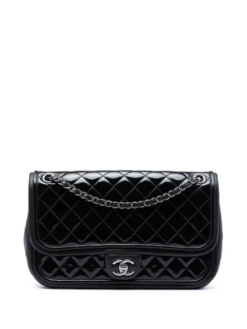 CHANEL Pre-Owned 2013-2014 Jumbo Quilted Patent and Lambskin Trimmed Classic Twist Flap shoulder bag Black SE1TAON1ERARVB5F