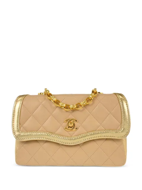 CHANEL Pre-Owned 1990 wave-design shoulder bag Neutrals 196995