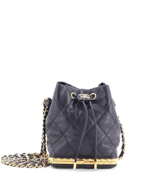 CHANEL Pre-Owned Lock Frame with Chain Quilted Lambskin Small bucket bag Black 8U825IQMTQNHGVB9