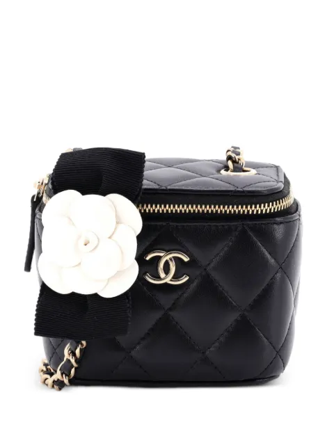 CHANEL Pre-Owned Camellia Bow Vanity Case with Chain Quilted Lambskin Mini crossbody bag Black MX39BDU9XY4Y331Z