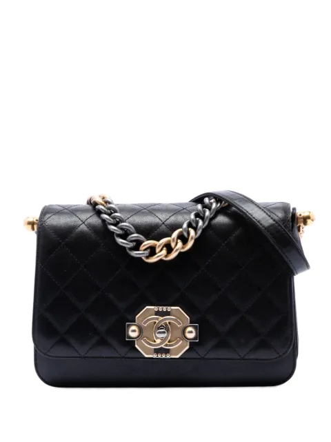 CHANEL Pre-Owned 2017-2018 Paris Cosmopolite Medium Quilted Lambskin Ritz Flap satchel Black PX8BDZ8IFQB415IK