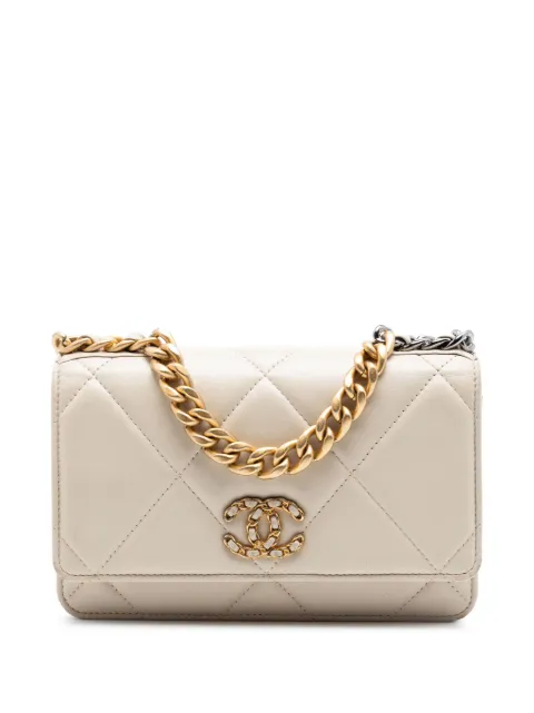 CHANEL Pre-Owned 2020 Quilted Lambskin 19 Wallet on Chain satchel Brown MY6MOGISXQP55F7Q