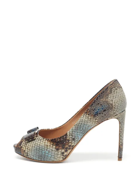 Ferragamo Pre-Owned Vara bow python-embossed heeled pumps Neutrals 1363927
