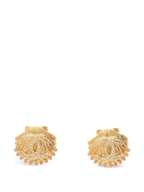 CHANEL Pre-Owned 1986-1988 Coco Mark shell earrings Gold 1078241