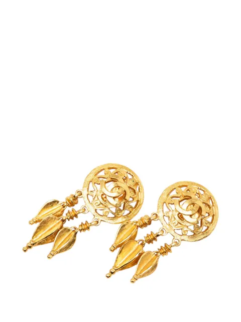 CHANEL Pre-Owned 1995 CC Gold Plated Filigree Fringe Drop Clip On Earrings costume earrings Gold KA9A5XRX17BR01B6