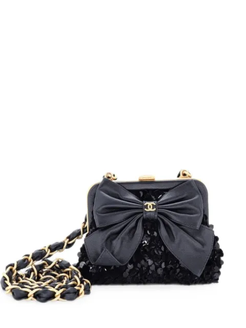 CHANEL Pre-Owned Bow Frame With Chain Sequin Embellished Tweed with Leather Mini clutch bag Black KZV94BREMRYQNQHL