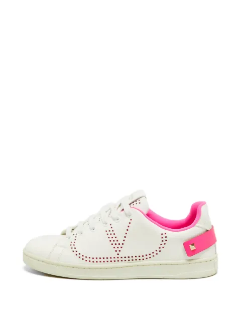 Valentino Garavani Pre-Owned VLogo Signature perforated sneakers White 1342668