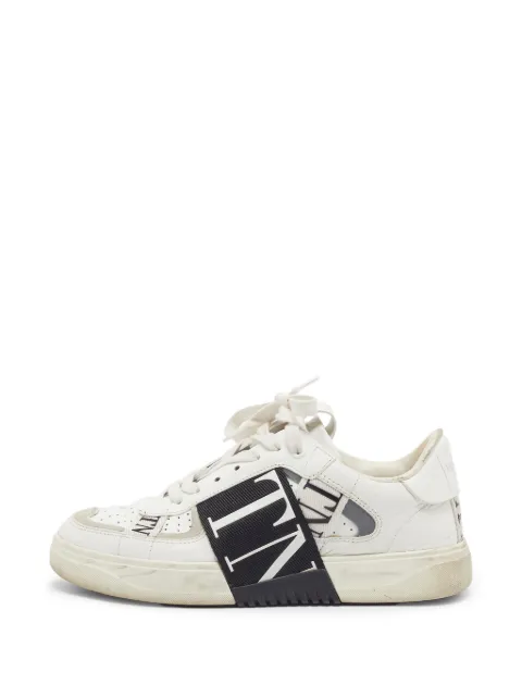 Valentino Garavani Pre-Owned VLTN lace-up sneakers White 1329129