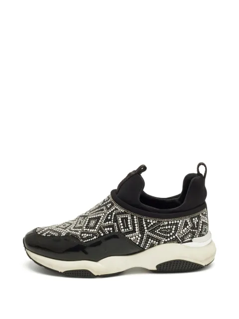 Ferragamo Pre-Owned crystal-embellished low-top sneakers Black 1315217
