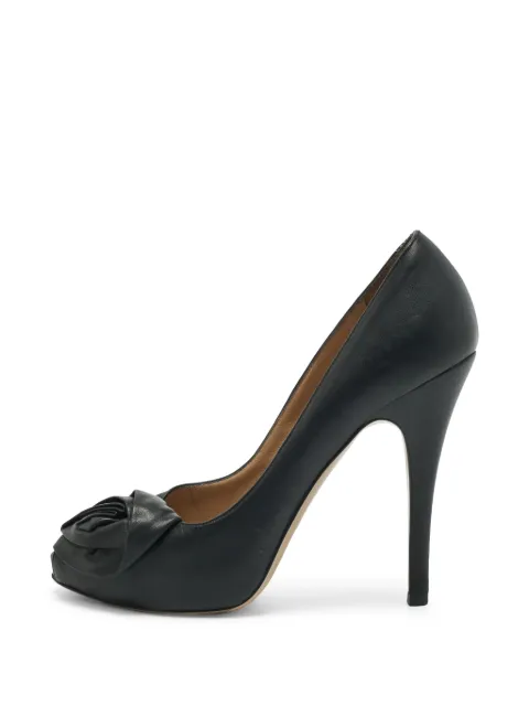 Valentino Garavani Pre-Owned rose-detail peep-toe pumps Black 1351265