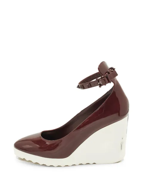 Valentino Garavani Pre-Owned Rockstud ankle strap wedge pumps Brown 1287221