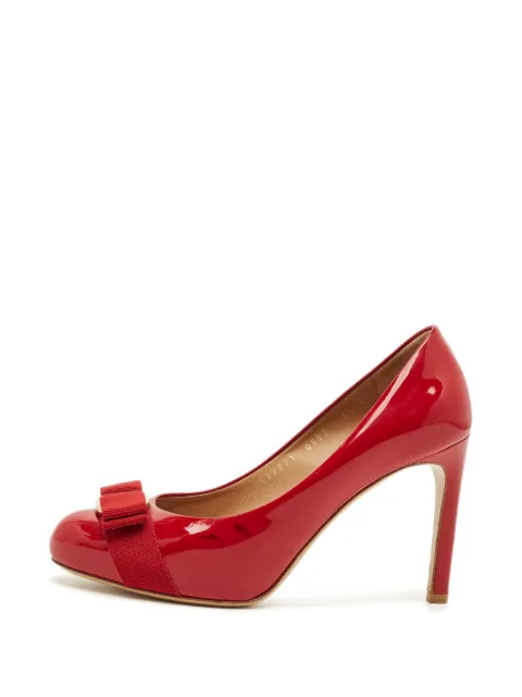 Ferragamo Pre-Owned Vara Bow leather heeled pumps Red 1267873