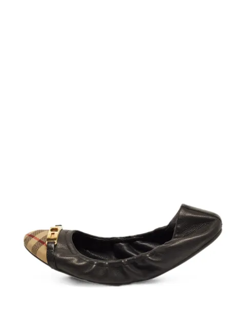 Burberry Pre-Owned Novacheck buckle ballet flats Black 1363069