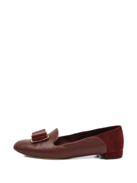 Ferragamo Pre-Owned Hausen bow-detail flat pumps Red 1304757