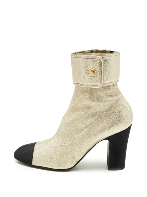 CHANEL Pre-Owned CC turn-lock ankle boots Neutrals 1303425