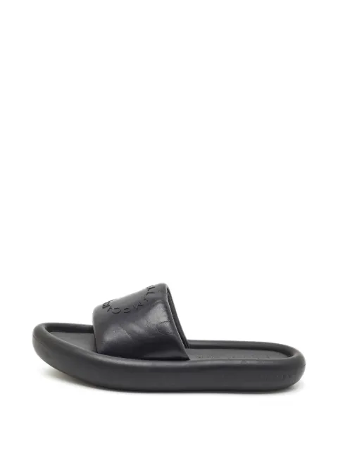 Stella McCartney Pre-Owned Air embossed logo slides Black 1348790