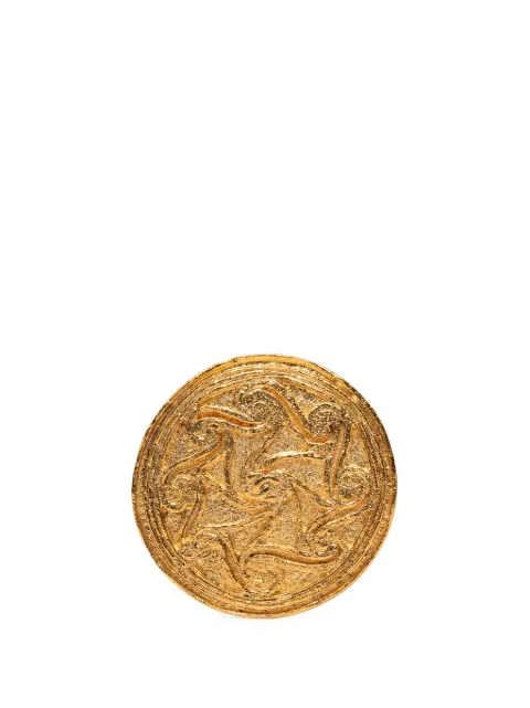 CHANEL Pre-Owned 1970-1980 CC Gold Plated Swirl Medallion Brooch costume brooch Gold MY9YD43ZVX42MMMJ
