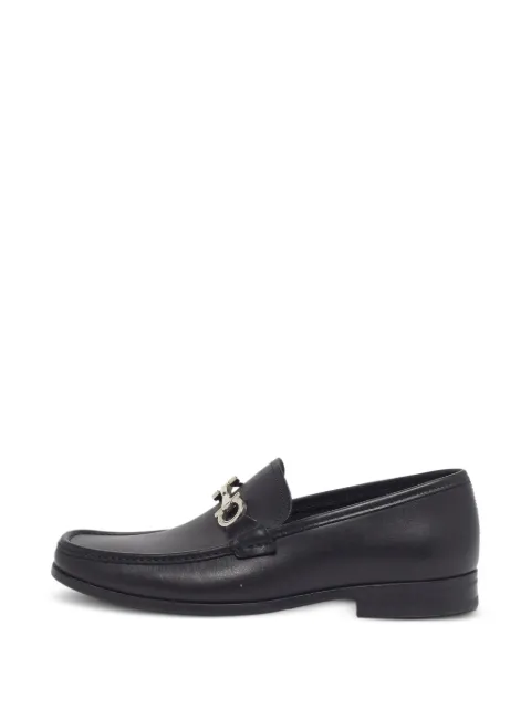 Ferragamo Pre-Owned Gancini leather loafers Black 1340846