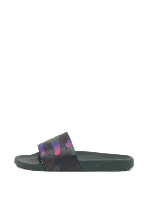 Valentino Garavani Pre-Owned camouflage-print slides Green 1296233