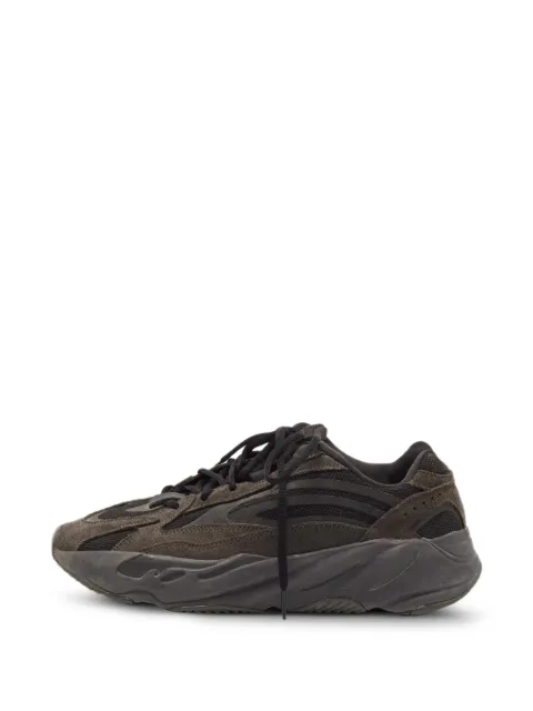adidas Yeezy Boost 700 V2 Vanta lace-up sneakers Black 1326688