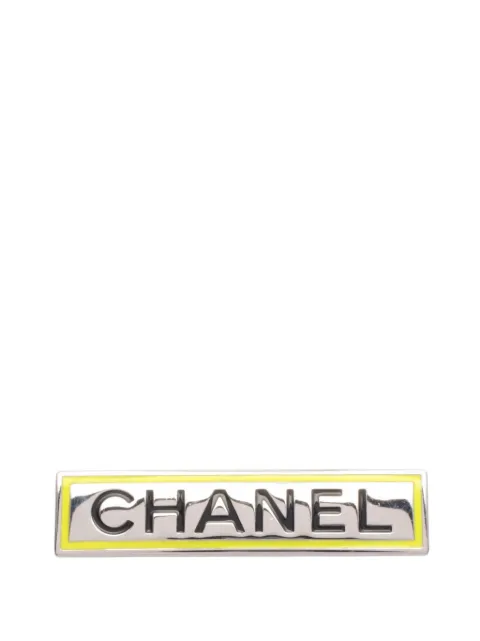 CHANEL Pre-Owned 2021 Palladium Plated Enamel Logo Plate Brooch costume brooch Silver 3VVY5QIA5TYFEVKG