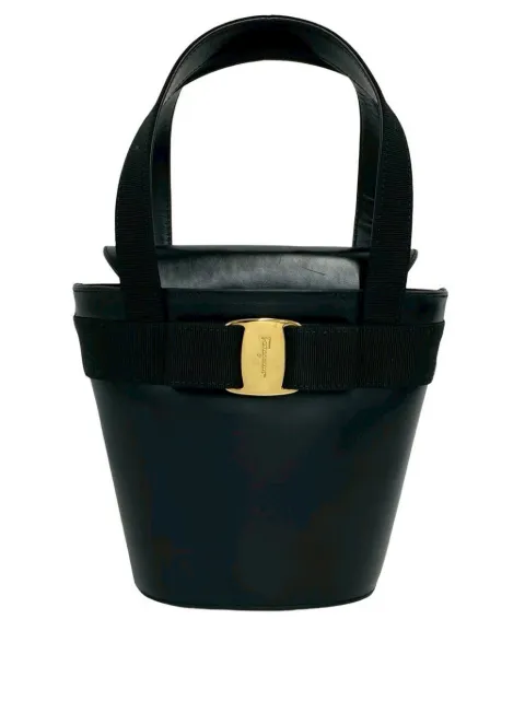 Ferragamo Pre-Owned 2010-2026 Vara Bow bucket bag Black 23JIKAIMRJYLULIK