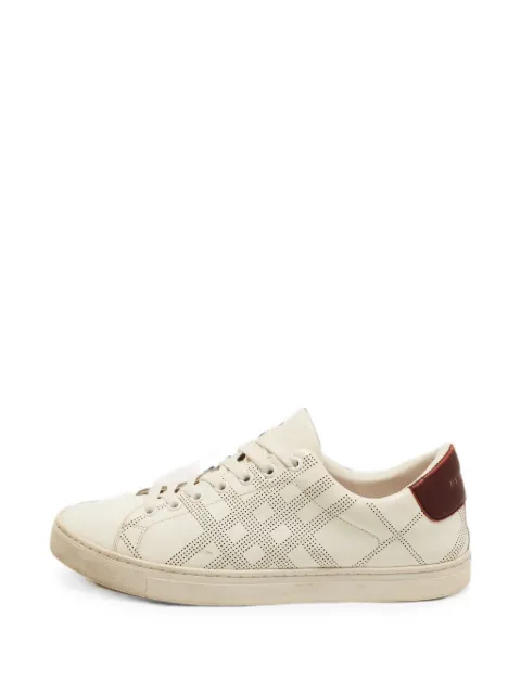 Burberry Pre-Owned Westford perforated-detail lace-up leather sneakers White 1362817