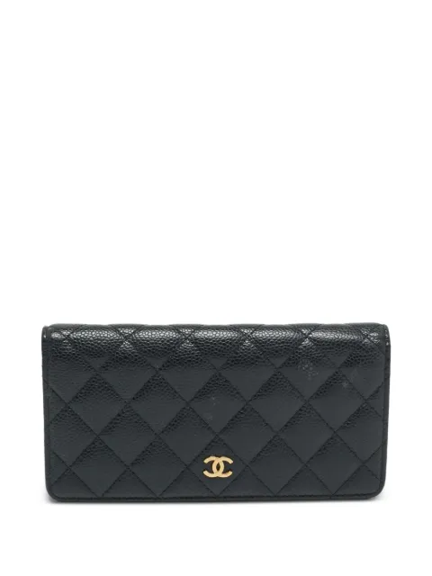 CHANEL Pre-Owned L Yen quilted bifold wallet Black 1302454