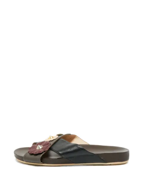 Fendi Pre-Owned flower-embellished crossover-strap flat sandals Brown 1274992