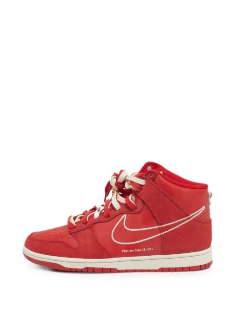 Nike Dunk High SE First Use sneakers Red 1259841