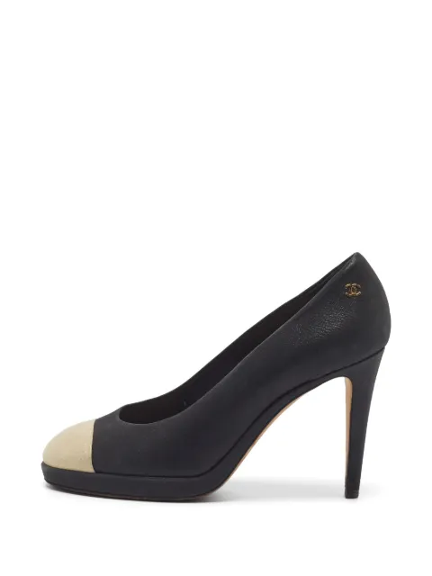 CHANEL Pre-Owned CC round-toe pumps Black 1358406