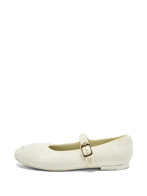 CHANEL Pre-Owned CC Mary-Jane ballet flats White 1325117