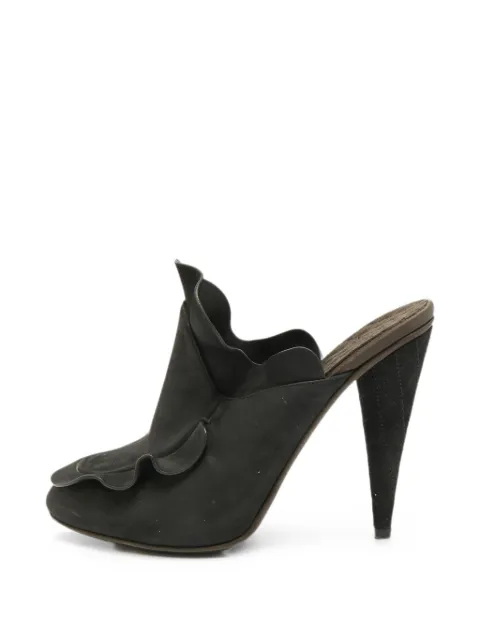Fendi Pre-Owned nubuck ruffled mules Black 1310401