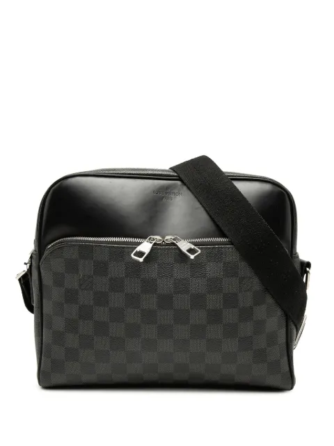 Louis Vuitton Pre-Owned 2016 Damier Graphite Dayton Reporter MM crossbody bag Black Y06VQBCC46V355AE