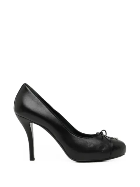 CHANEL Pre-Owned 100mm bow-detail cap-toe pumps Black CSVM9307