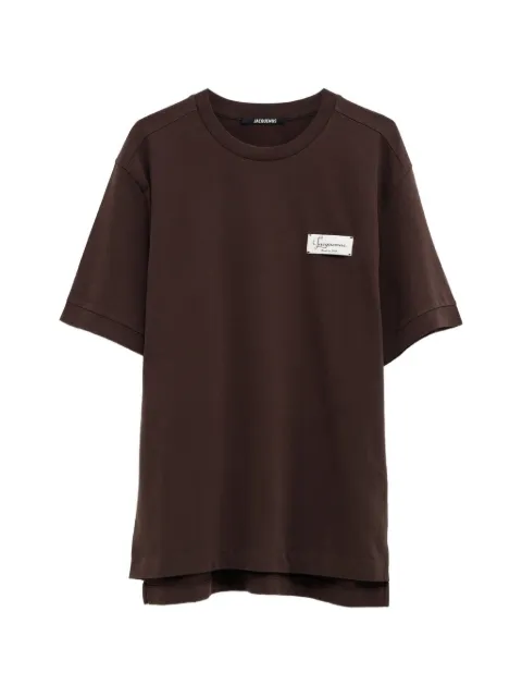 Jacquemus Montaigne logo-patch T-shirt Brown TSU00329AJ00327