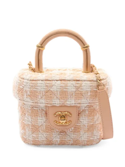 CHANEL Pre-Owned 2021s matelassé Vanity mini bag Neutrals 1080062J0E3545A