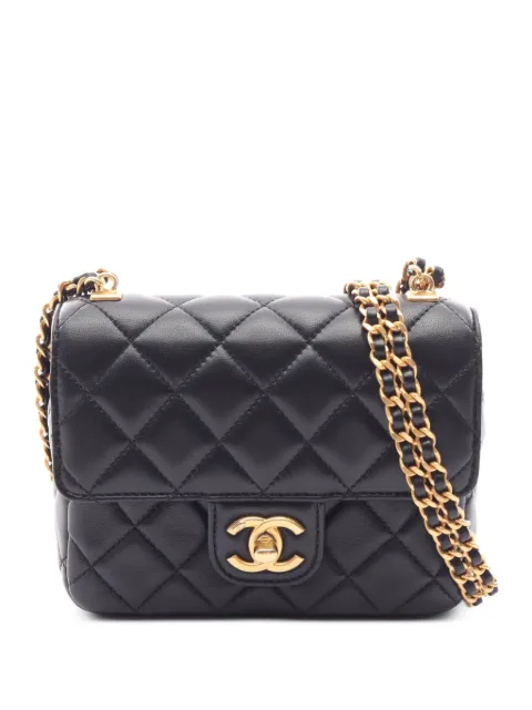 CHANEL Pre-Owned 2021s matelassé chain shoulder bag Black 1077305CLJ64LCE