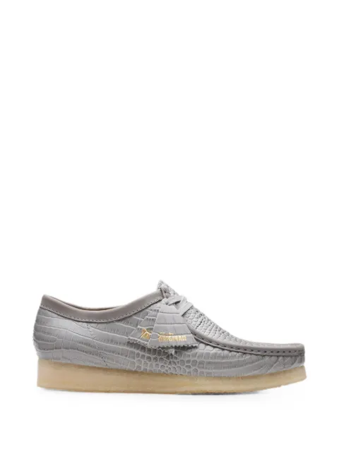 Clarks Originals Wallabee crocodile-effect leather boots Grey 26176573