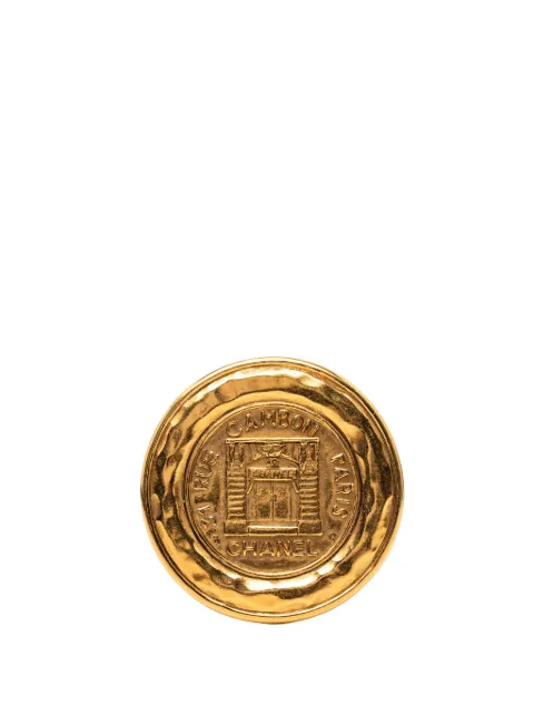 CHANEL Pre-Owned 1970-1980 Gold Plated 31 Rue Cambon Round Brooch costume brooch Gold 80XC8HT6UNS36P9H