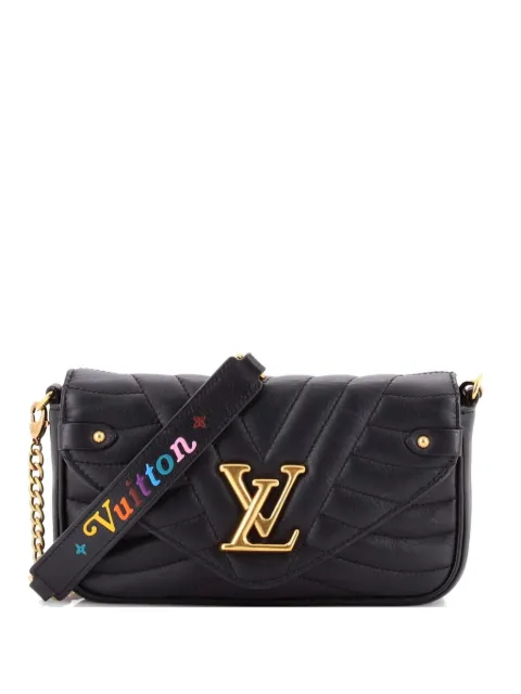 Louis Vuitton Pre-Owned New Wave Chain Pochette Quilted Leather clutch bag Black NF86BHO6CBGLO8NZ
