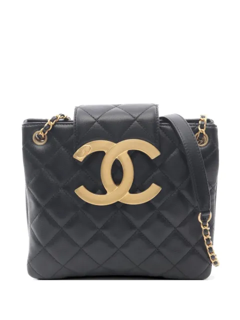 CHANEL Pre-Owned 2021s Matelassé-quilted mini shoulder bag Black 1075857X6GU01K9
