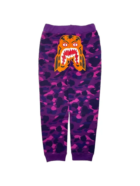 A BATHING APE® camouflage-print track pants Purple 001PTE701003X