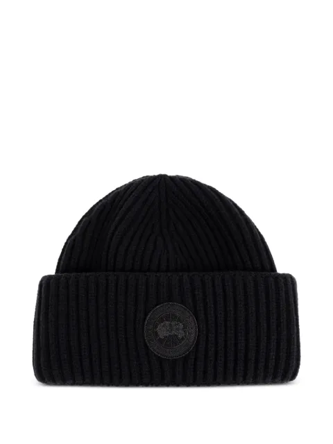 Canada Goose logo-patch ribbed-knit beanie hat Black 5109U