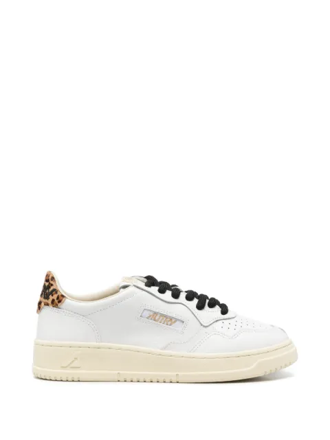 Autry Medalist LOW sneakers White AULWOC02
