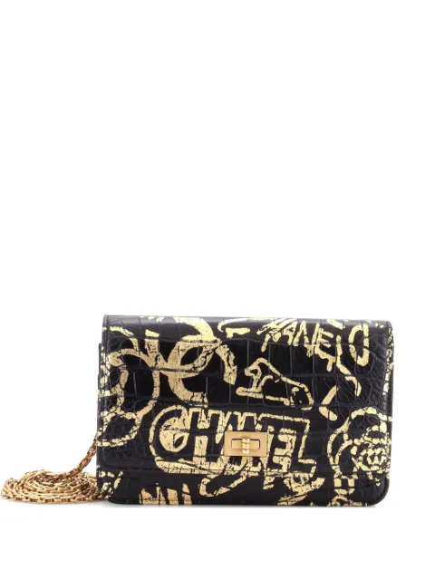 CHANEL Pre-Owned Reissue 2.55 Wallet on Chain Graffiti Crocodile Embossed Calfskin crossbody bag Black P4XOBAULKOJCM859